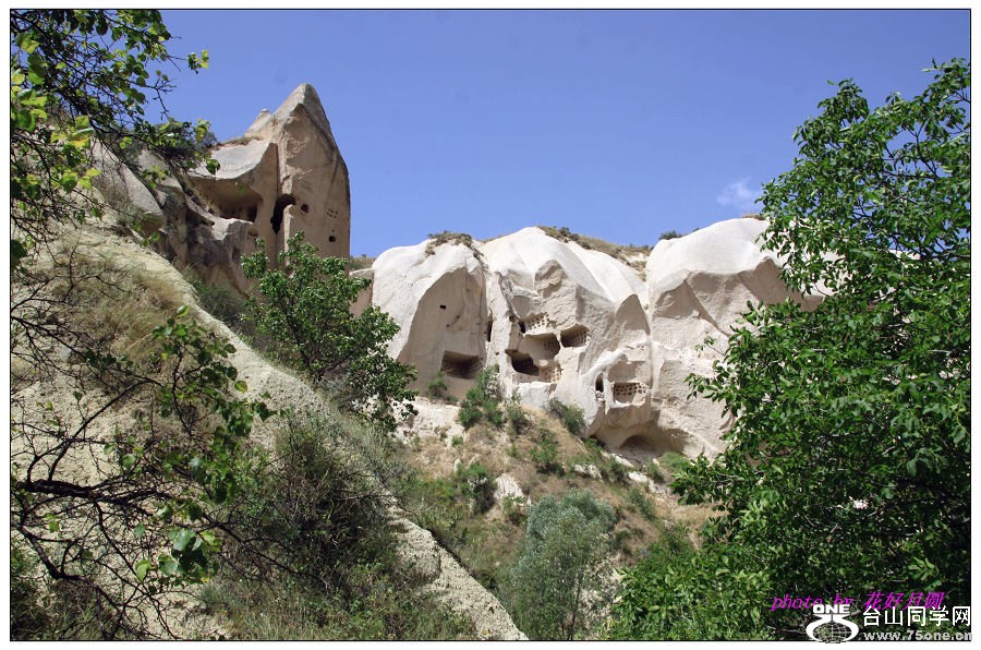 �������L��