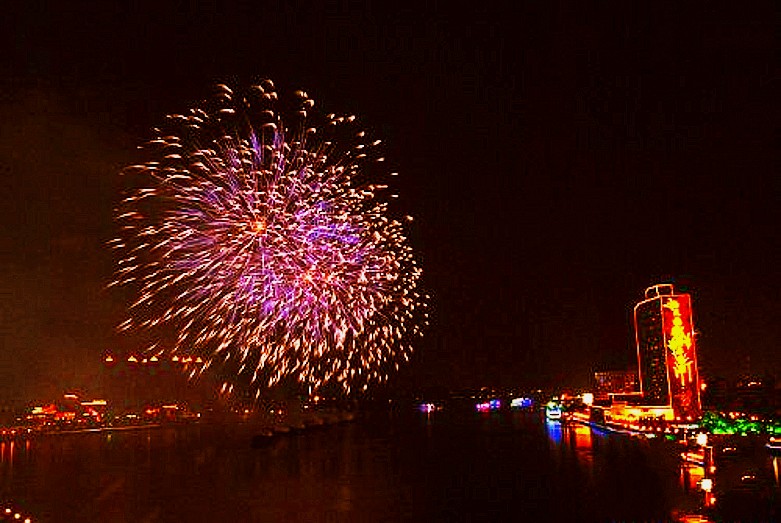 500_2009020814453663197_conew1.jpg