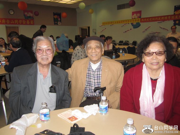 4-2-2011party 011.jpg