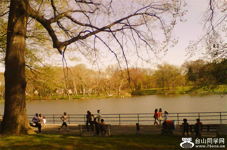 Queens-20110426-00022_.jpg