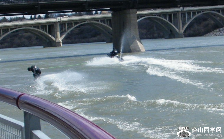 2011_0508desk0184.JPG