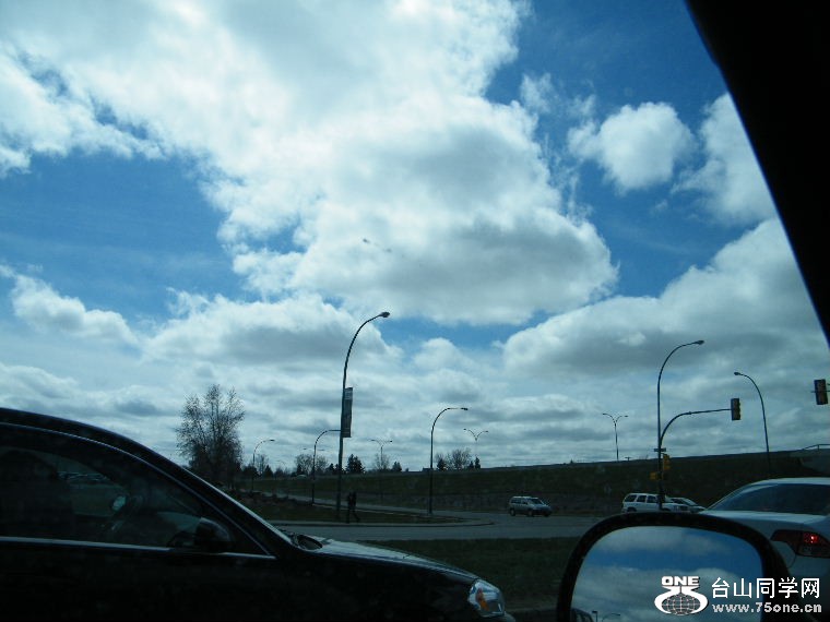 2011_0508desk0145.JPG