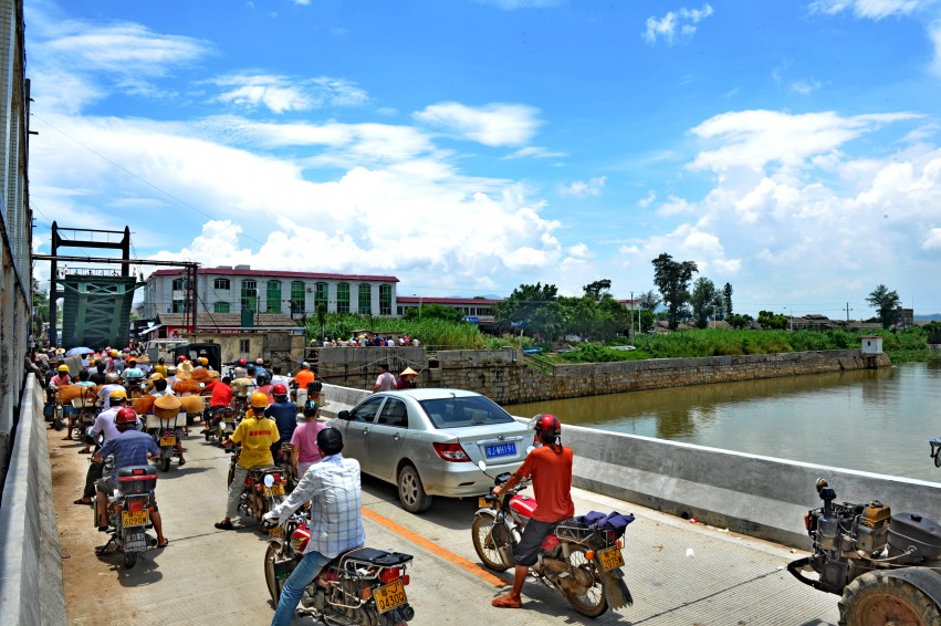 Ƭ 144_conew1.jpg