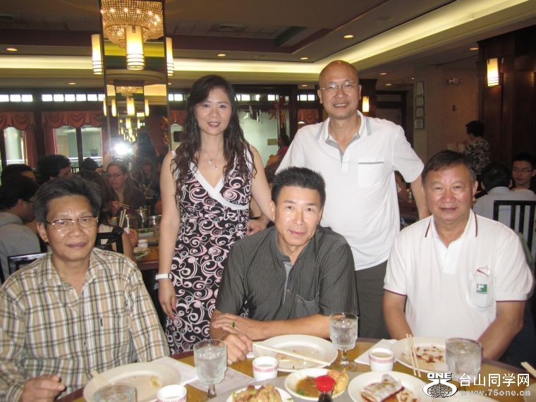 10-14-2011Birthday 015.jpg