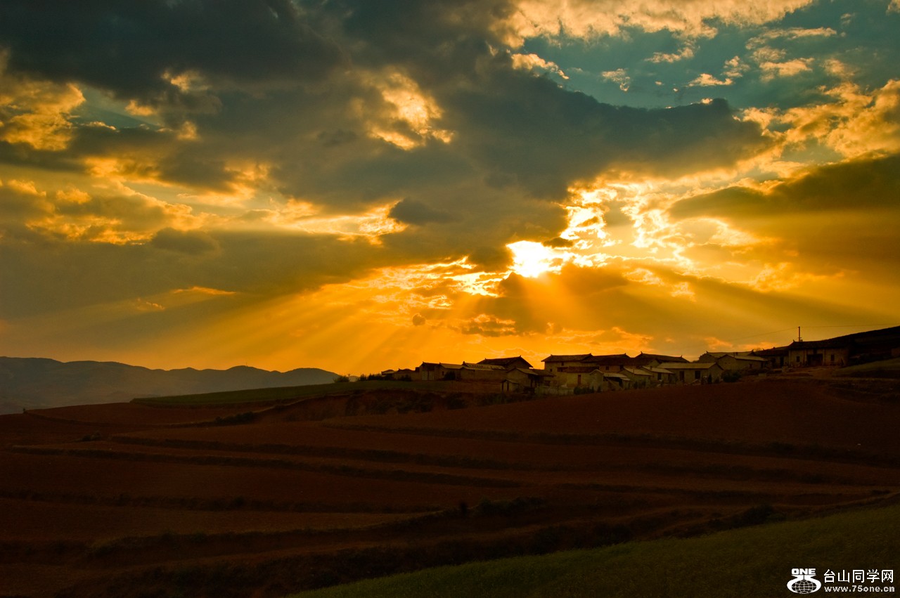 DSC_0014AA.jpg