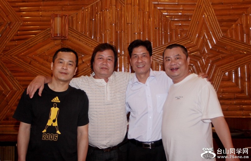 Ƭ 04811.jpg
