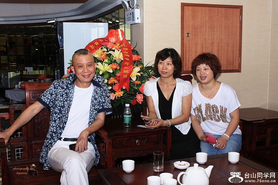 Ƭ 073.jpg