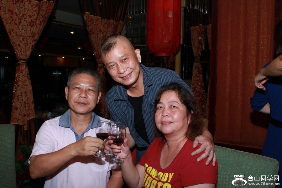 Ƭ 084.jpg
