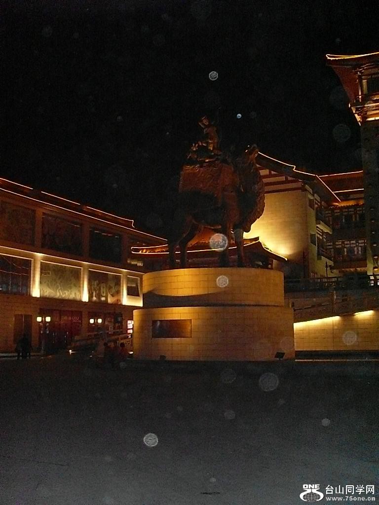 SL374190.JPG