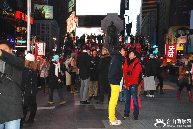 &nbsp;&nbsp;11.24.2012 046_.jpg