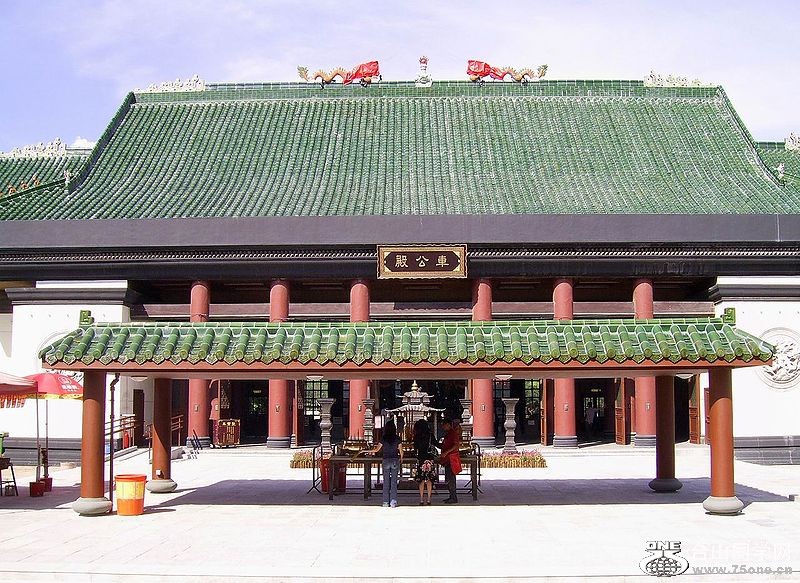 800px-HK_STN_CheKungTemple_2008.JPG