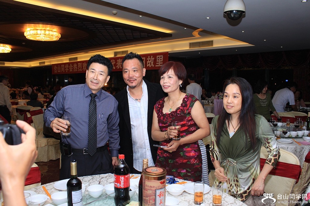 Ƭ 049.jpg
