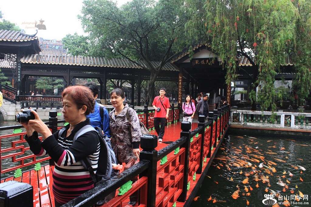 Ƭ 067.jpg