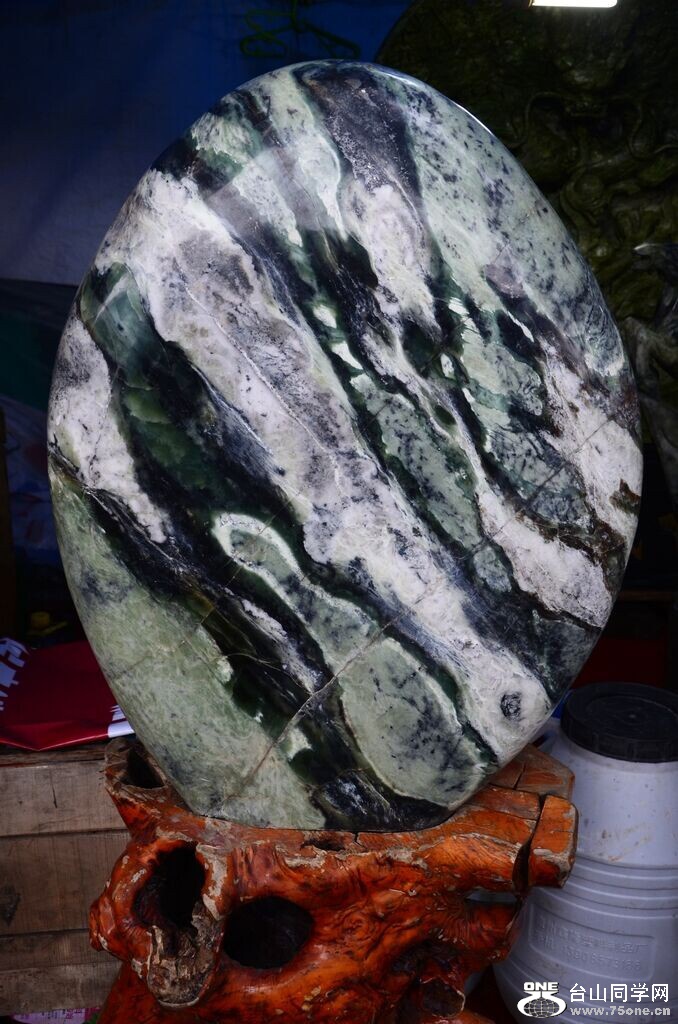 QQͼƬ20141206180421.jpg