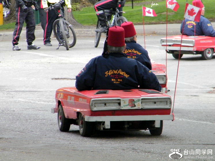 2009_0606desk0128.JPG
