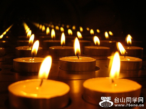 candles,tealights,dark,light-0943f5a94891bfda7c8a029414300890_h[1].jpg