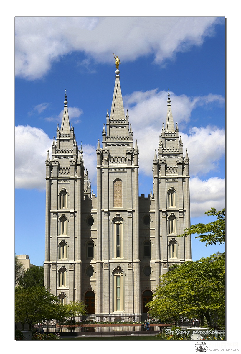 FR0A8297-2.jpg